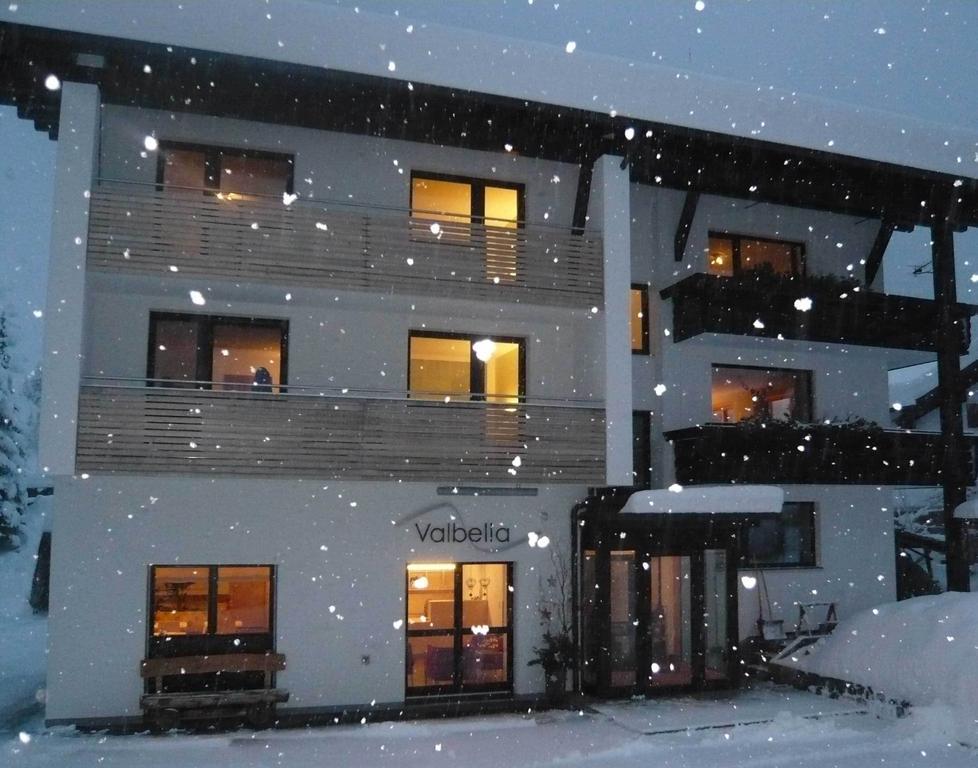 Valbella Bed & Breakfast Partenen Exterior photo